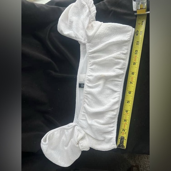 Floral Green & White Skirt (Lehenga) Rent due Taking best offers immediately! - Picture 8 of 9